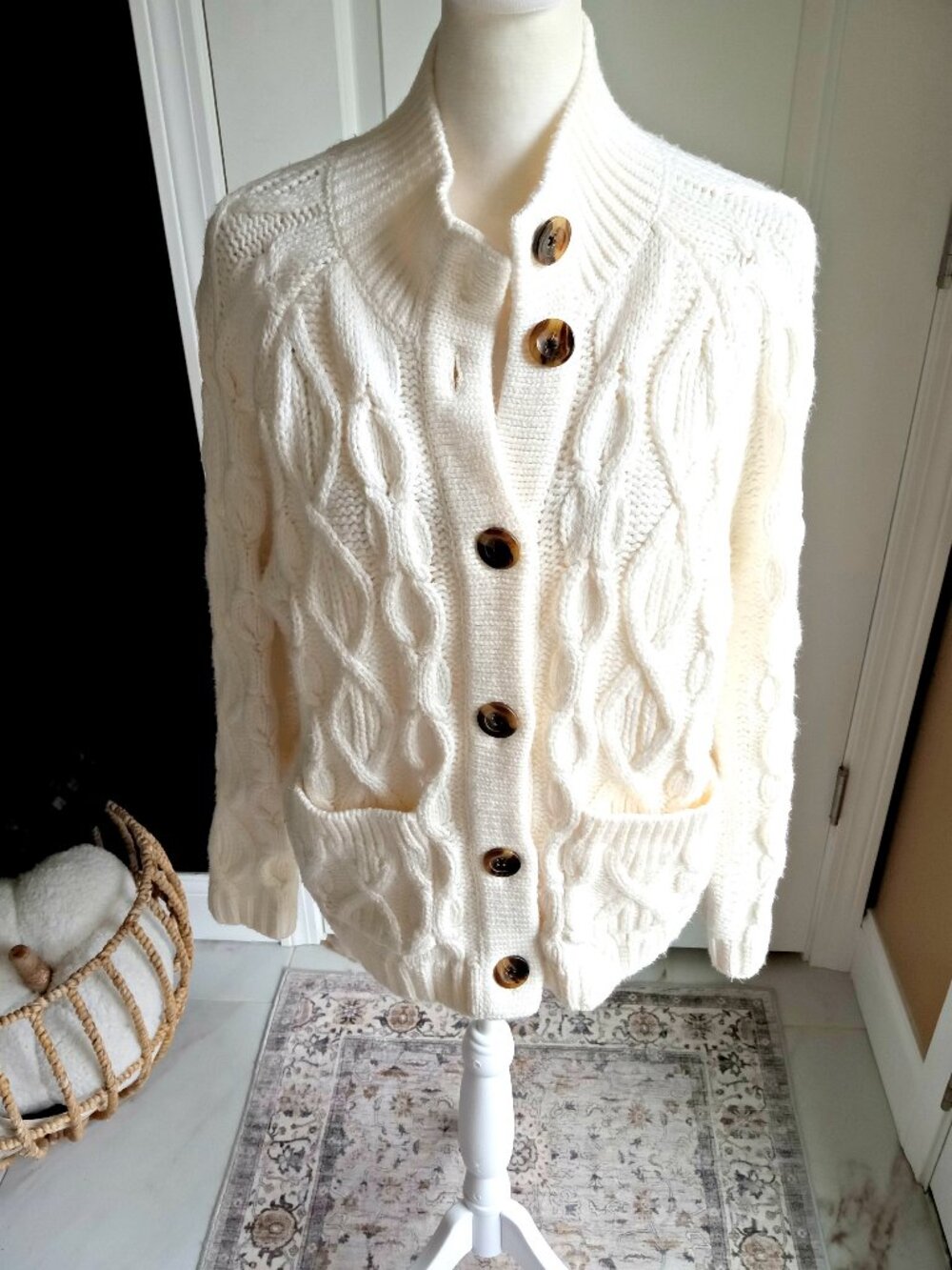 NWOT! 129.00 THICK CABLE KNIT FISHERMAN CARDIGAN SWEATER